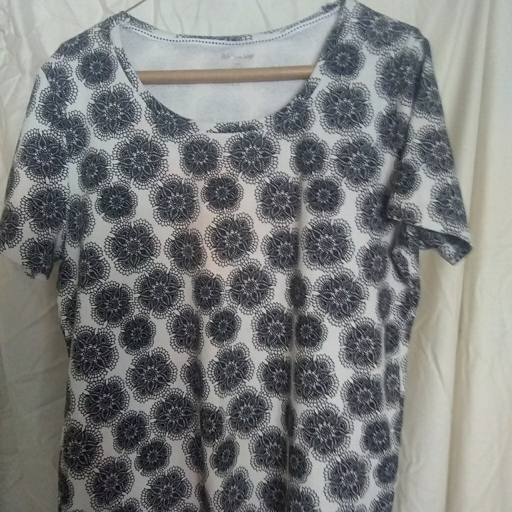 Ladies shirt size large